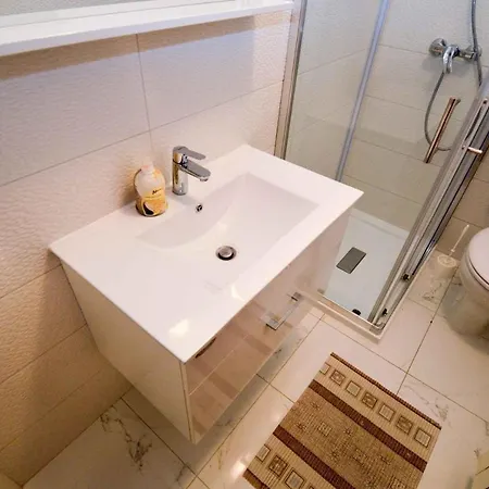Pula 5 Apartament