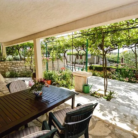 Apartament Pula 5