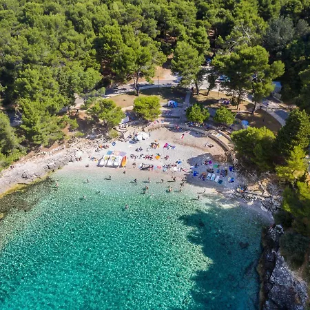 Apartament Pula 5 *