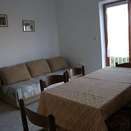 Pula 5 Apartament *